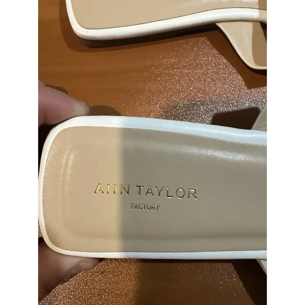 Ann Taylor Factory White Cage Slides with Gold Ring Detail - Size 7.5